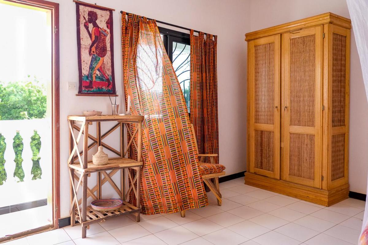 Keur Dofie Bed & Breakfast Тубаб Диалау Екстериор снимка